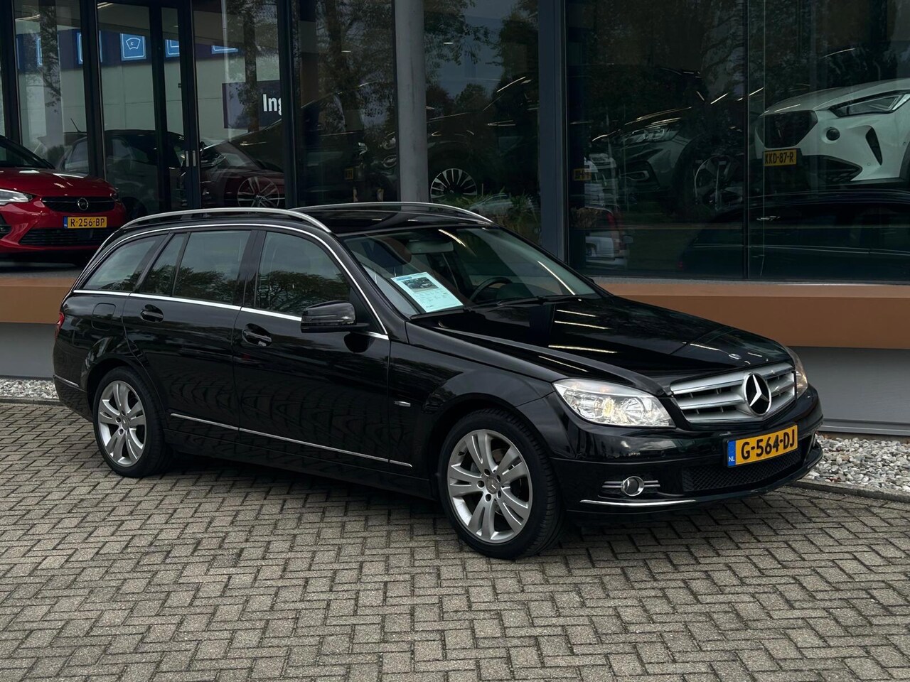 Mercedes-Benz C-klasse Estate - 180 K BlueEFFICIENCY Business Edition Avantgarde 180 K BlueEFFICIENCY Business Edition Avantgarde - AutoWereld.nl