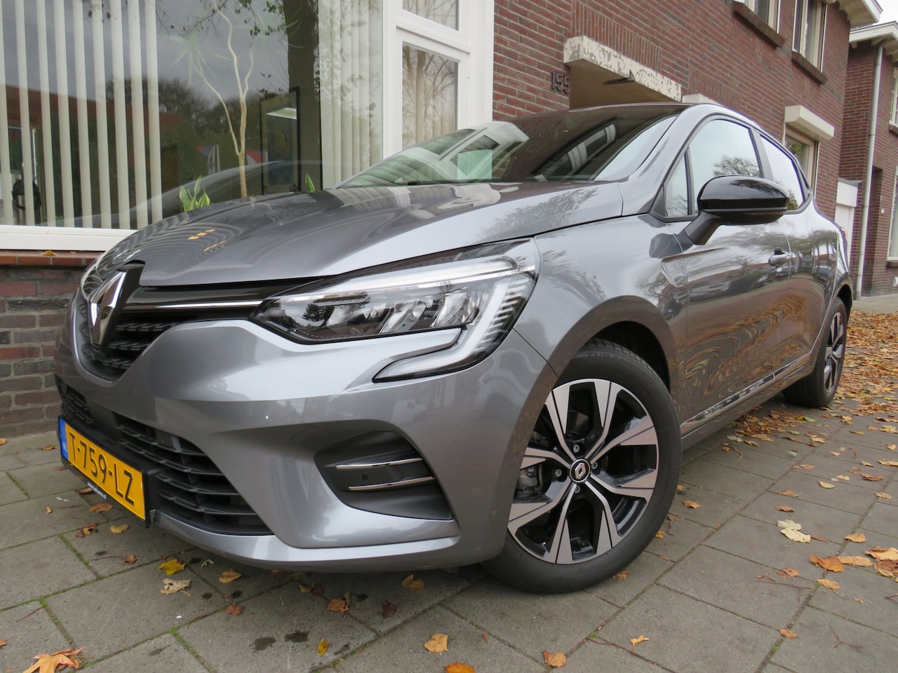 Renault Clio - 1.0 TCe 90 Evolution 17 Dkm. 1e Eigenaar !! - AutoWereld.nl