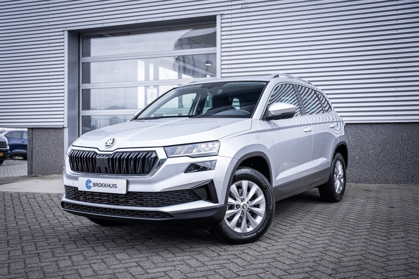 Skoda Karoq - 1.0 TSI Business Edition | Achteruitrijcamera | Apple Carplay/Android Auto|telefoonintegra - AutoWereld.nl