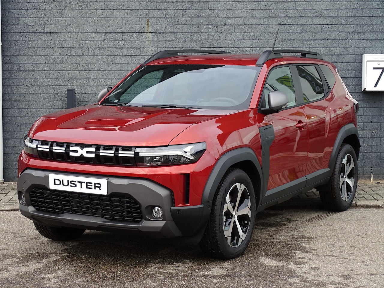 Dacia Duster - 1.8 hybrid 155 limited edition FULL OPTIONS! APPLE CARPLAY & ANDROID AUTO - AutoWereld.nl