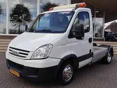 Iveco Daily - 3.0D 177 PK BE TREKKER *LUCHTREMMEN* 11.990 KG SAMENSTEL + APPLE CARPLAY | CLIMATE CONTROL