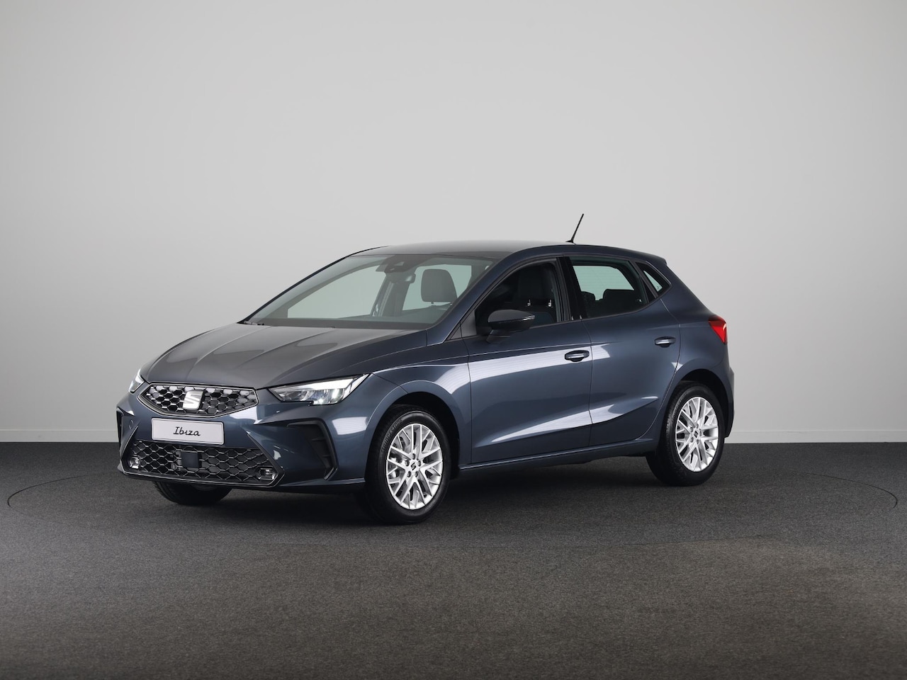 SEAT Ibiza - Style 1.0 EcoTSI 95PK | Magnetic Tech Metallic | Park Assist | Apple Carplay | Cruise cont - AutoWereld.nl
