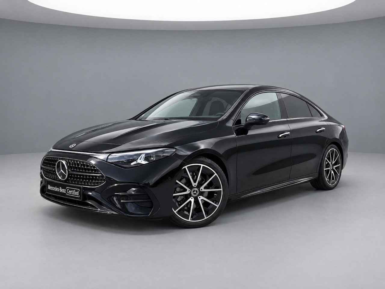 Mercedes-Benz CLA-Klasse - 180 Business Solution AMG | Night Pakket | Trekhaak | Panoramadak | DISTRONIC Afstandsassi - AutoWereld.nl