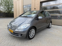 Mercedes-Benz A-klasse - 160 Business Class Elegance 5DRS|Automaat|Airco|Parkeersensoren|1ste eigenaar