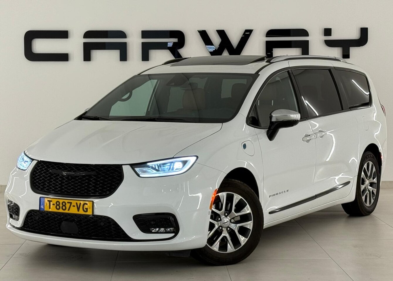 Chrysler Pacifica - 3.6 V6 Hybrid BLACK FRIDAY DEAL! Pinnacle 7-zits Full option - AutoWereld.nl