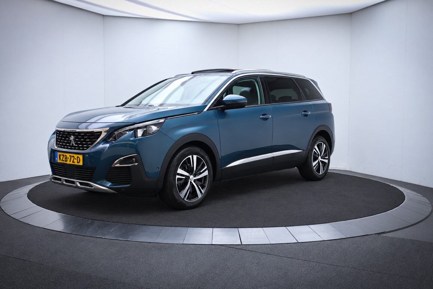 Peugeot 5008 - 1.2T Aut. 7Pers ALLURE PANO | FULL LED | 360 CAM | ELEK KLEP | CARPLAY | NAVI | CLIMA | CR - AutoWereld.nl