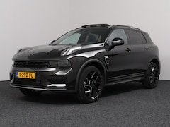 Lynk & Co 01 - 1.5 PHEV Black Edition Donkere hemel ACC | Pano | 360° Camera