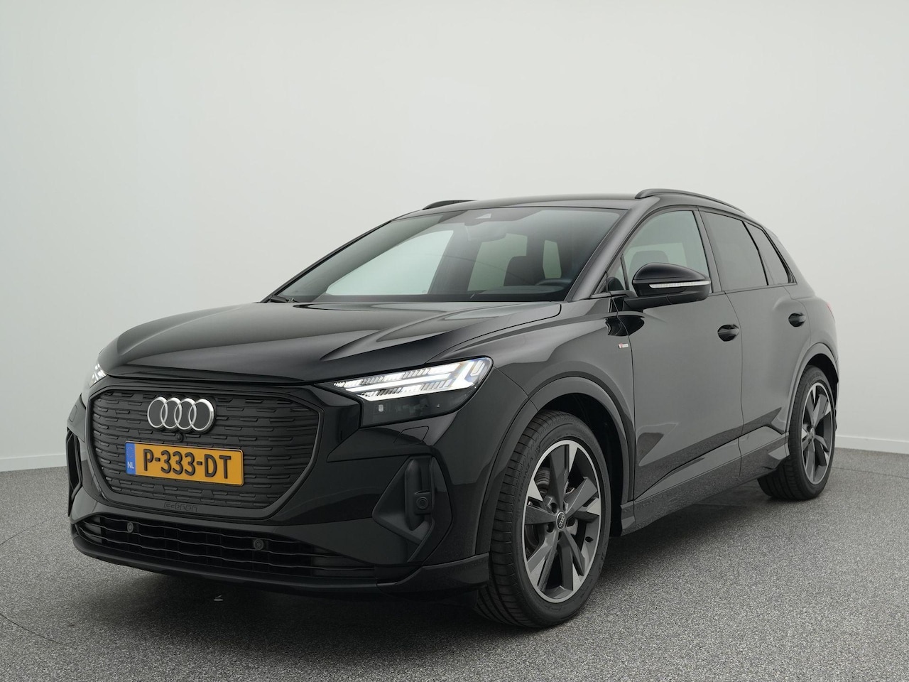 Audi Q4 e-tron - 40 Launch edition S Competition 77 kWh | Warmtepomp | SONOS Premium | Matrix LED | S-Line - AutoWereld.nl
