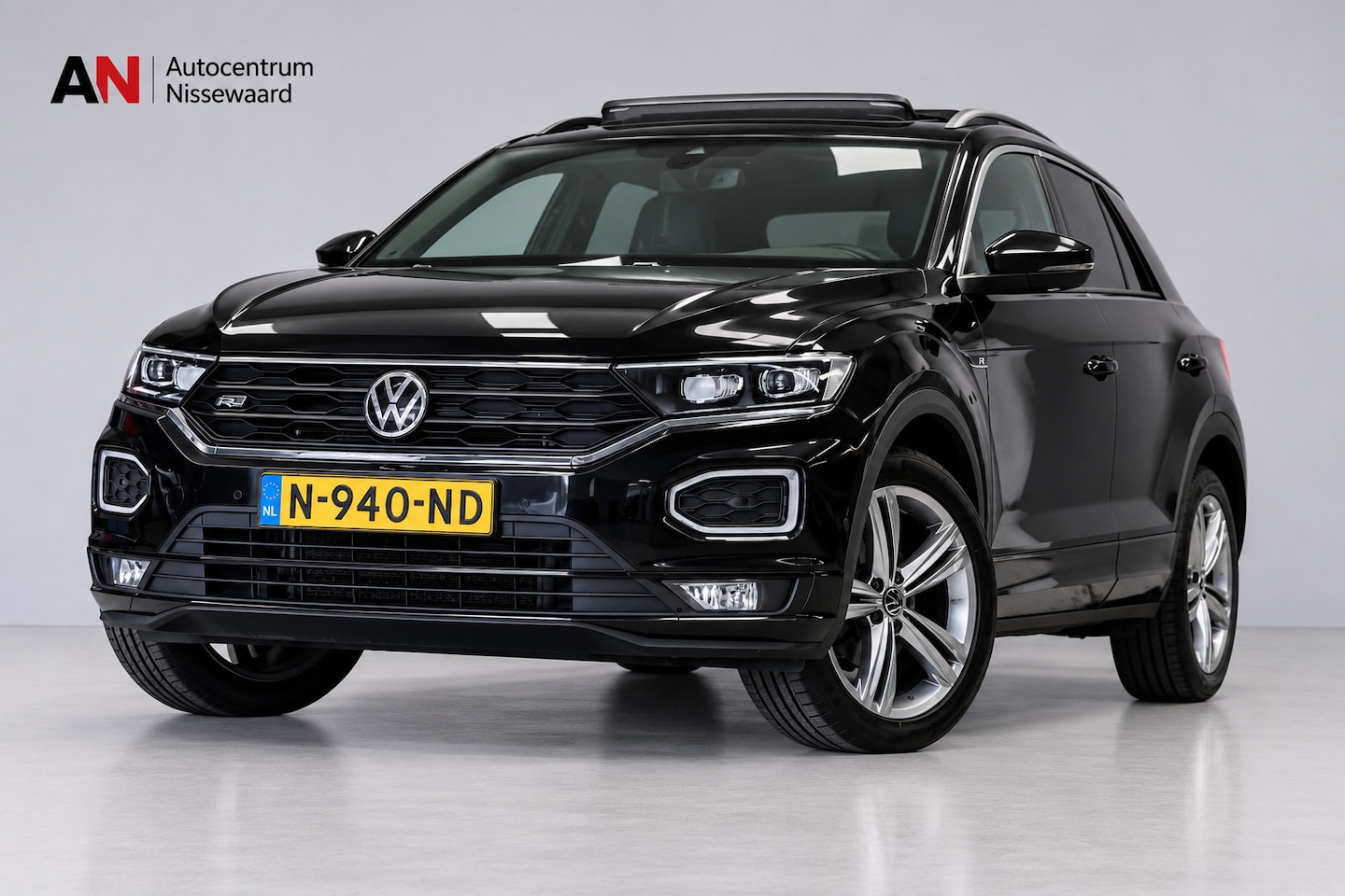 Volkswagen T-Roc - 1.5 TSI Sport Business R Line |Virtual|Pano| - AutoWereld.nl