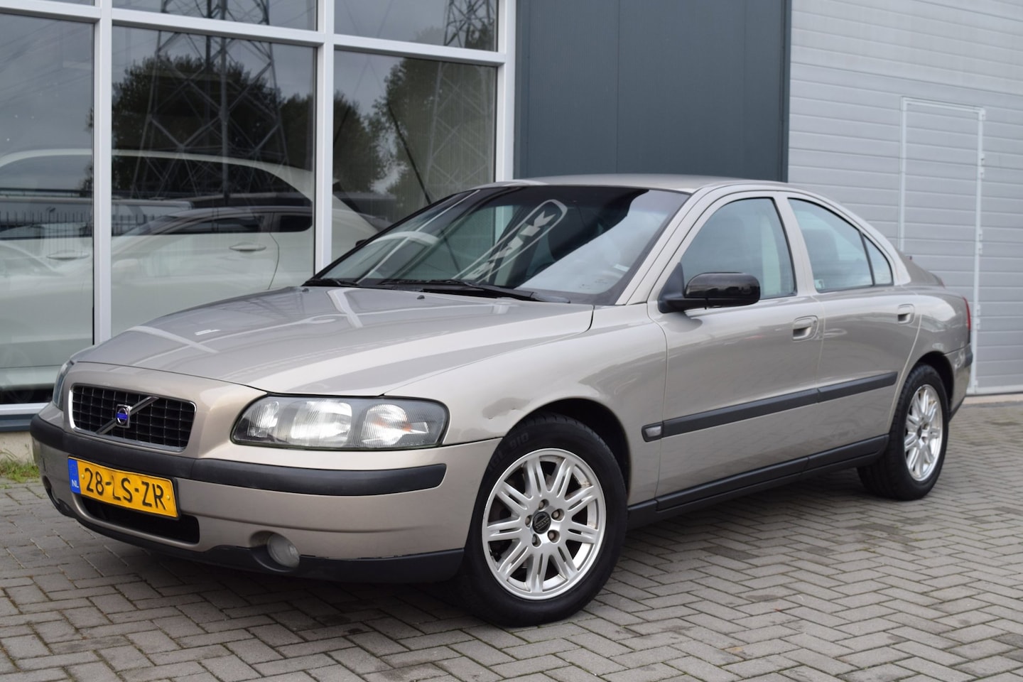 Volvo S60 - 2.4 | Automaat | Airco | NAP + APK 10-2027 - AutoWereld.nl