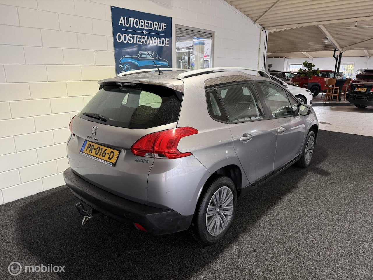 Peugeot 2008 - 1.2 PureTech Style Apk - Airco - Achteruitrijcamera - Cruise