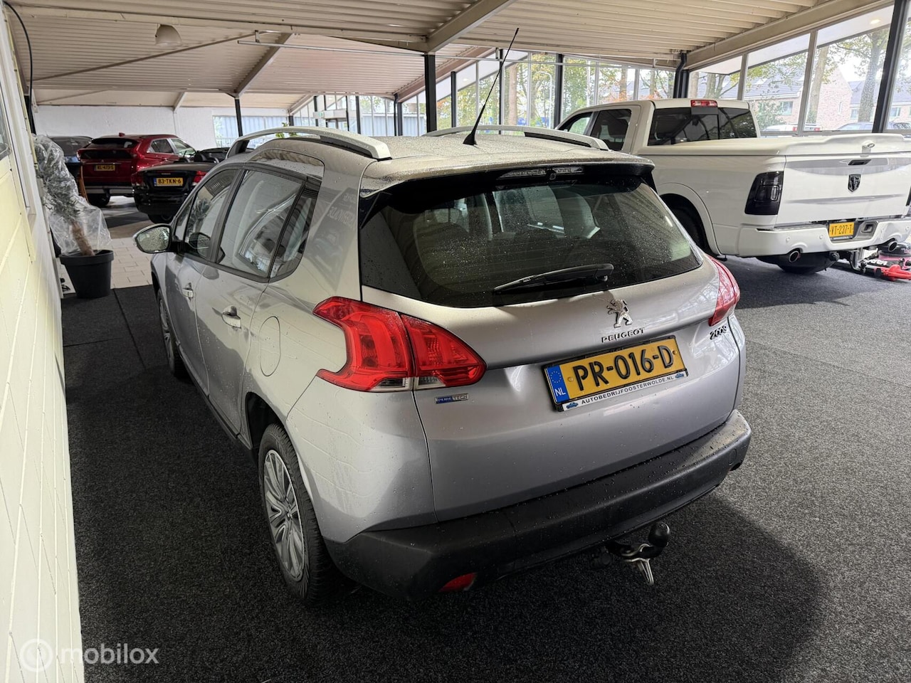 Peugeot 2008 - 1.2 PureTech Style Apk - Airco - Achteruitrijcamera - Cruise