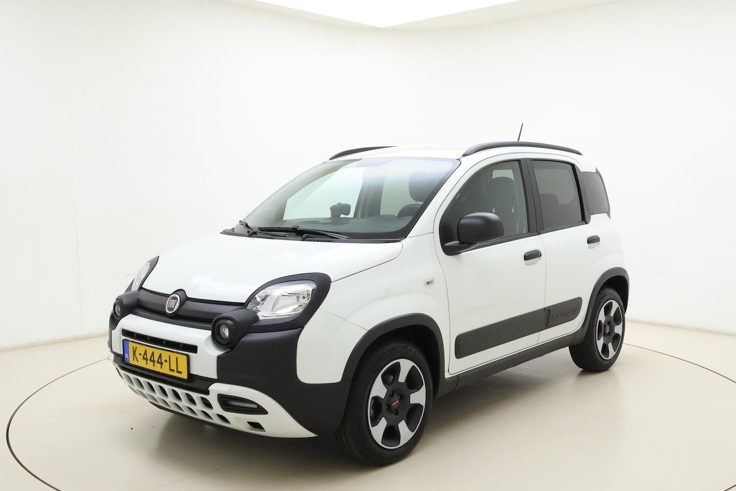 Fiat Panda - 1.0 Hybrid City Cross | Parkeersensoren | DAB Radio | Bestuurdersstoel in hoogte verstelba - AutoWereld.nl