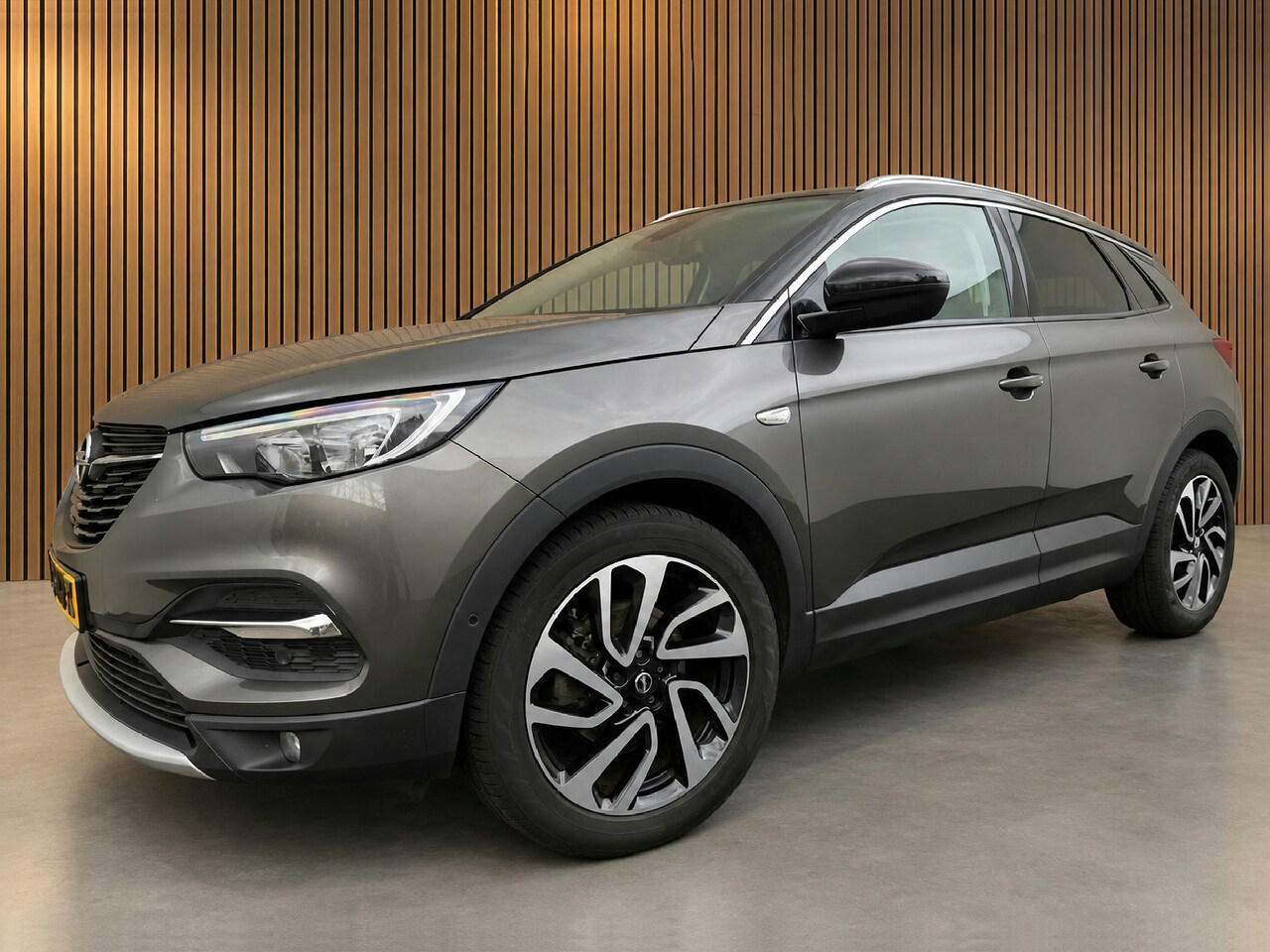Opel Grandland X - 1.2 Turbo Innovation 1.2 Turbo 130pk Innovation, Navi & CarPlay | 18inch | Pdc - AutoWereld.nl