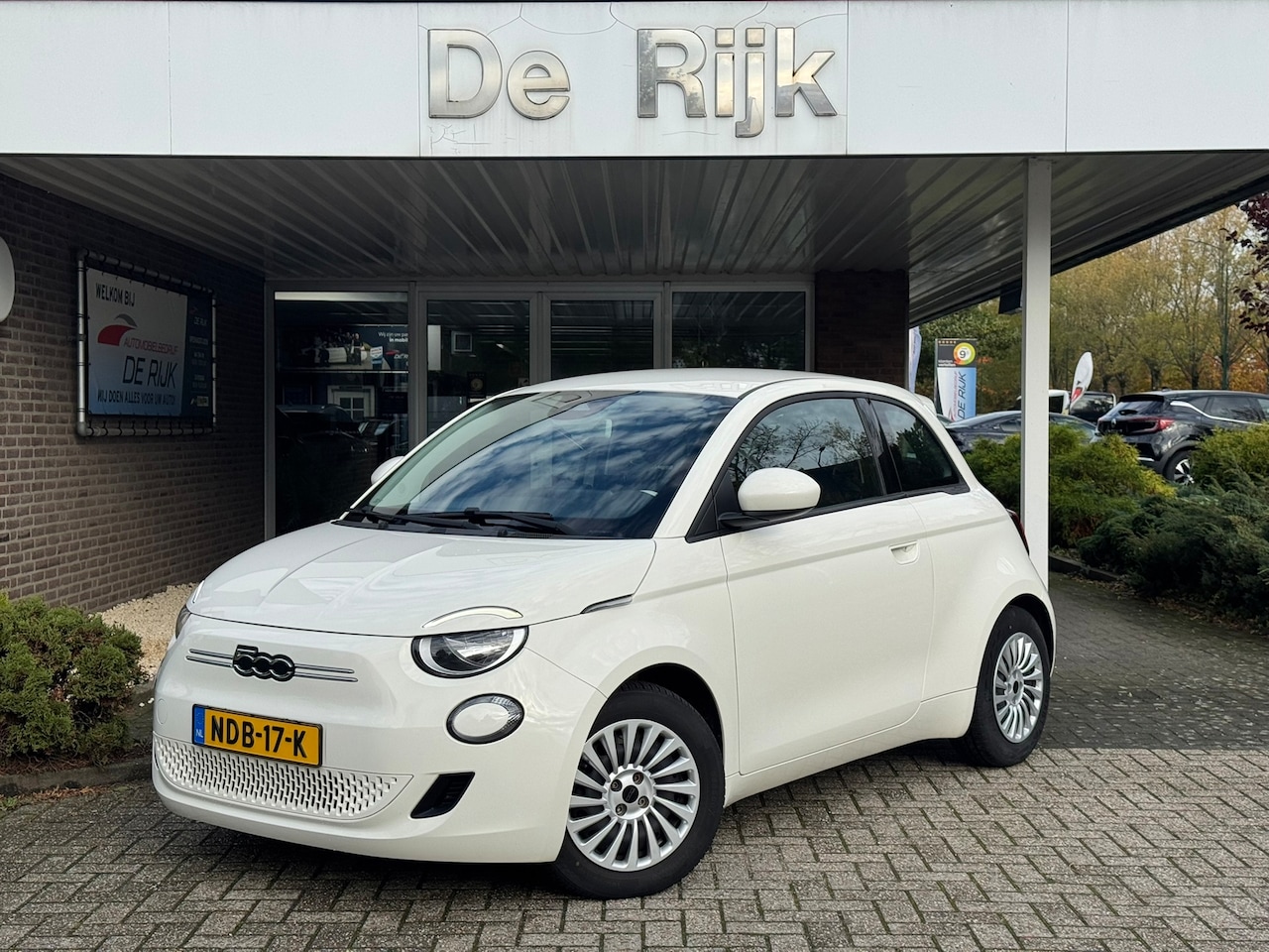 Fiat 500 - 3+1 Urban 24 kWh | Carplay/Android, Cruise, Climate, DAB | Dealeronderhouden | - AutoWereld.nl