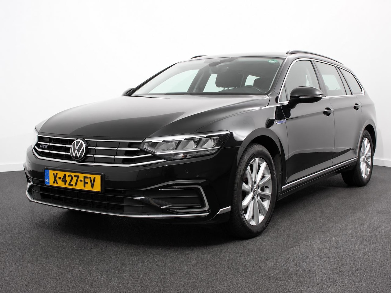 Volkswagen Passat Variant - 1.4 TSI PHEV GTE Adaptive Cruise Control Lane Assist Keyless Go Navigatie Camera Massage S - AutoWereld.nl