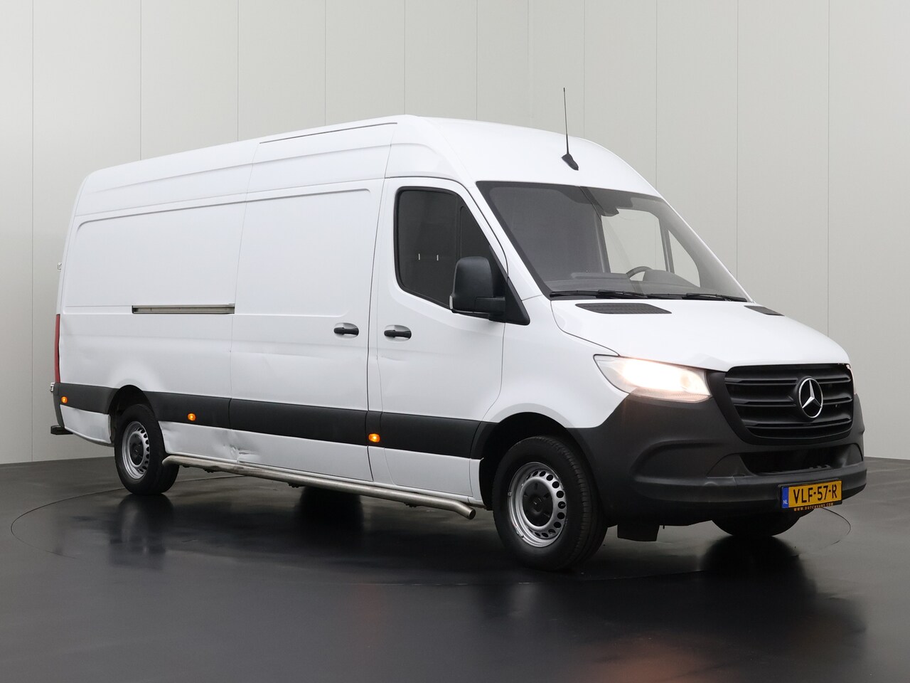 Mercedes-Benz Sprinter - 311CDI L3H2 Maxi | Multimedia | Camera | Post-schappen - AutoWereld.nl