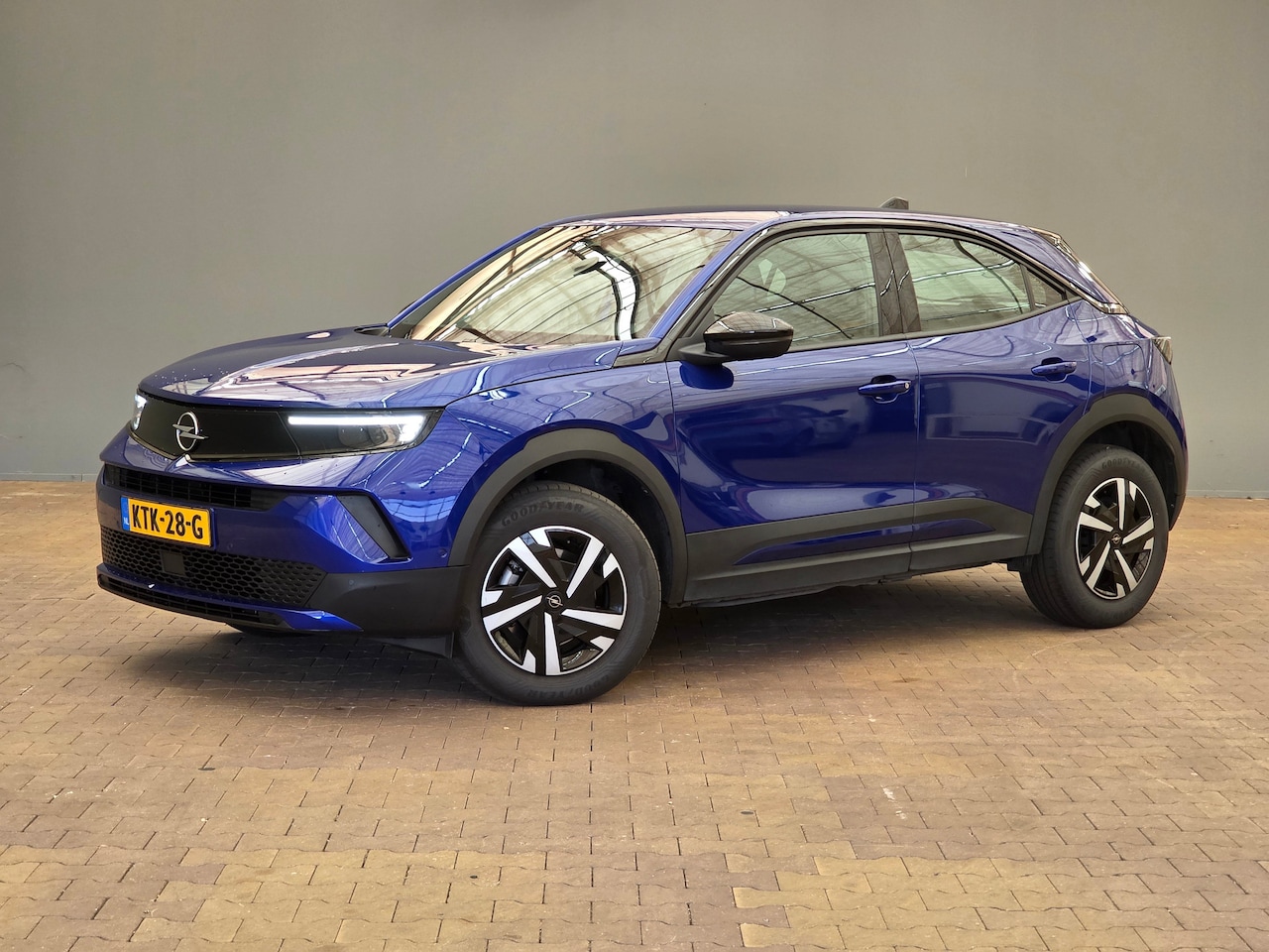 Opel Mokka - Edition Climate Control | Digitaal Dashboard | 17" Lichtmetaal | Carplay | Cruise | Parkee - AutoWereld.nl