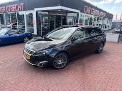 Peugeot 308 SW - 1.2 e-THP Première pano trekhaak navi airco