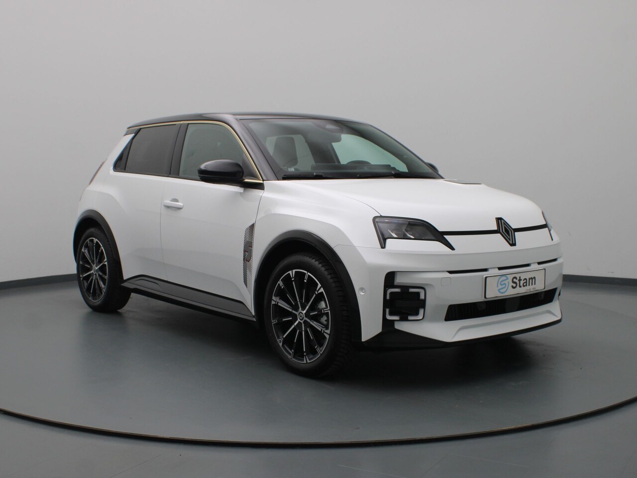 Renault 5 - comfort range iconic cinq 52 kWh Harman Kardon | Stoel-/stuurverw. - AutoWereld.nl