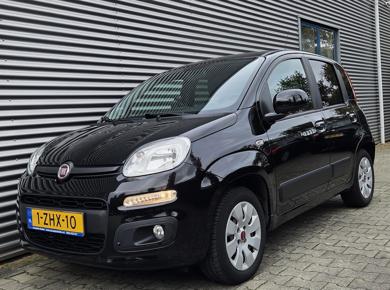 Fiat Panda - 0.9 TwinAir Lounge 5drs 01-2015 Zwart Metallic **CLIMATE CONTROL** - AutoWereld.nl
