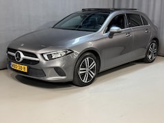 Mercedes-Benz A-klasse - 250 e Business Line 17"/Panoramadak/Adaptieve cruise/Dodehoek/Stoelverwarming/LED/PDC v+a/