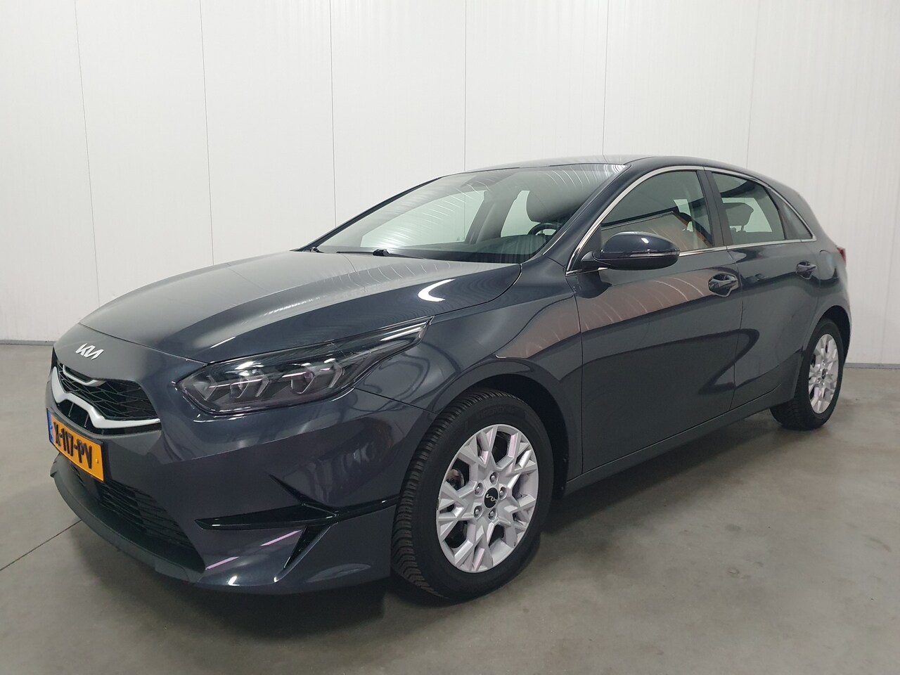 Kia Cee'd - Ceed 1.0 T-GDi DynamicLine NAVI/PDC/LED/CRUISE/CLIMA . - AutoWereld.nl