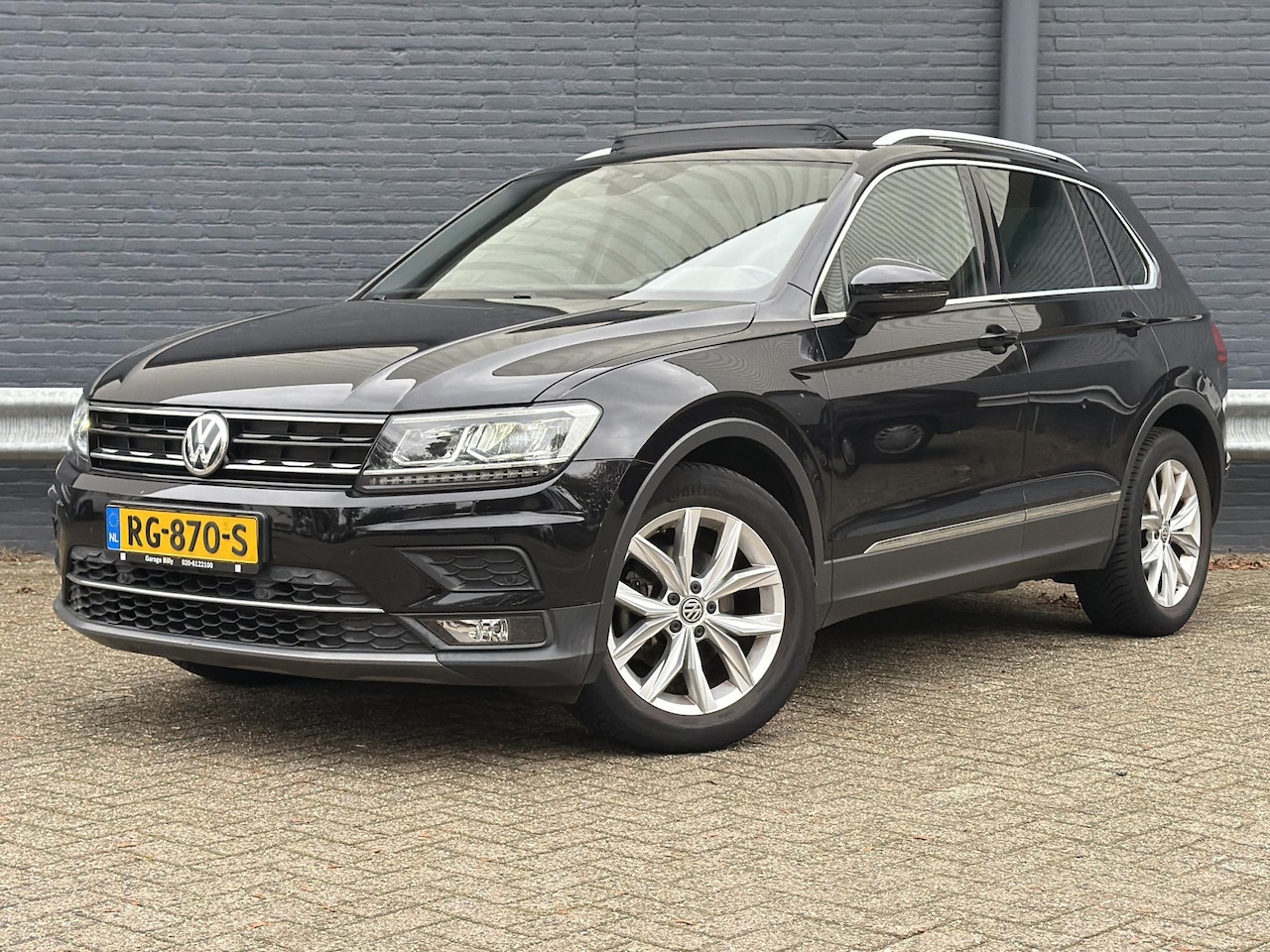 Volkswagen Tiguan - 1.4 TSI ACT Highline DSG Automaat | Pano - AutoWereld.nl