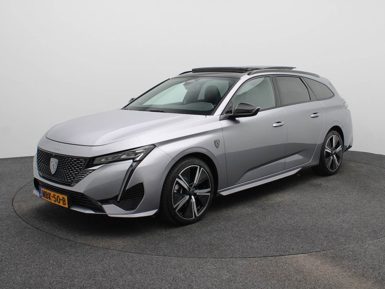Peugeot 308 - 1.2 Hybrid 136 e-DCS6 GT Carplay | Panoramadak | Premium Audio | Camera 360* | PDC V+A | D - AutoWereld.nl