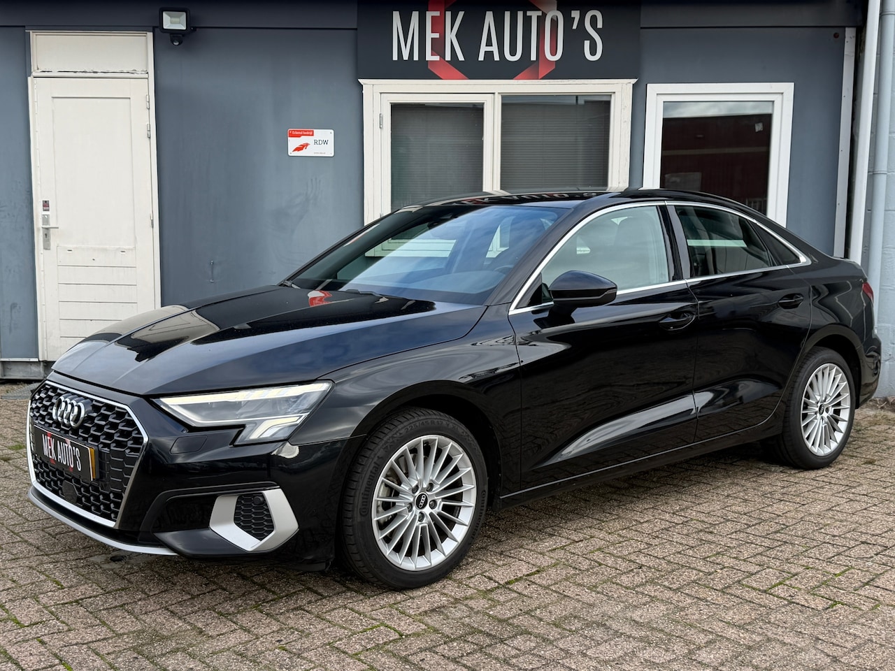 Audi A3 Limousine - 30 TFSI Business edition|Navi|Cruise|Climate|Topstaat| - AutoWereld.nl