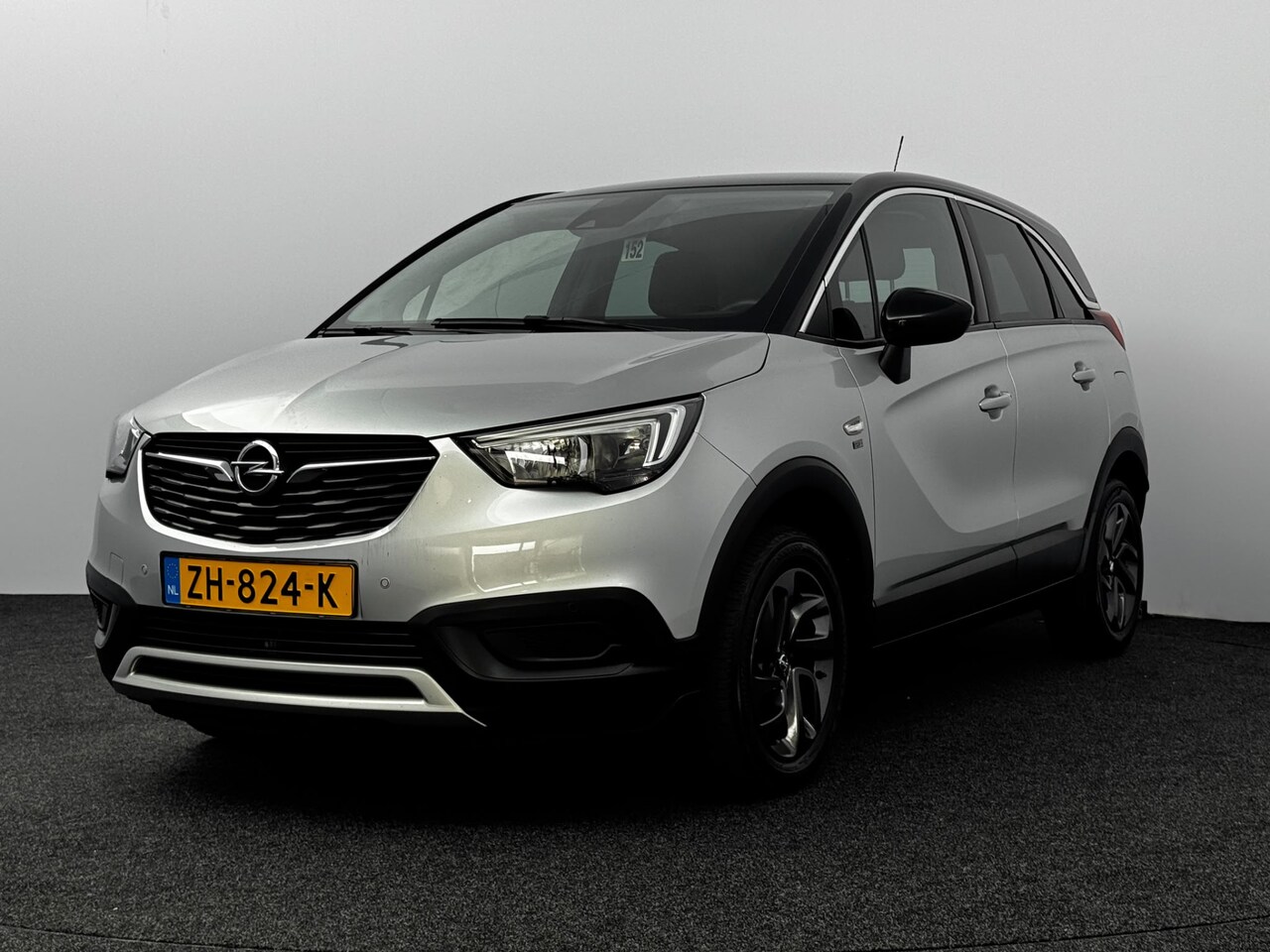 Opel Crossland X - 1.2 Turbo 120 Jaar Edition /AUTOMAAT! /Two Tone! /Apple + Android /DAB+! /Navi /Airco /Cru - AutoWereld.nl