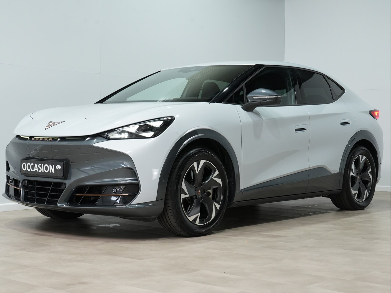 CUPRA Tavascan - Business 82 kWh 286pk / Navigatie / Camera / Full Link 226 - AutoWereld.nl
