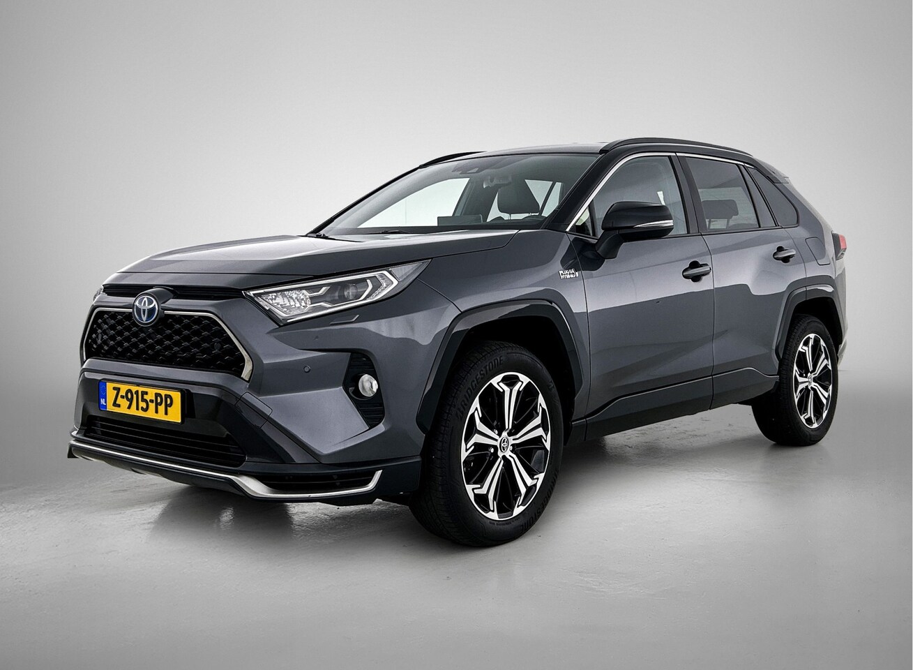 Toyota RAV4 - 2.5 Plug-in Hybrid AWD Style | Trekhaak afneembaar - 1500KG trekgewicht | JBL | dodehoek d - AutoWereld.nl