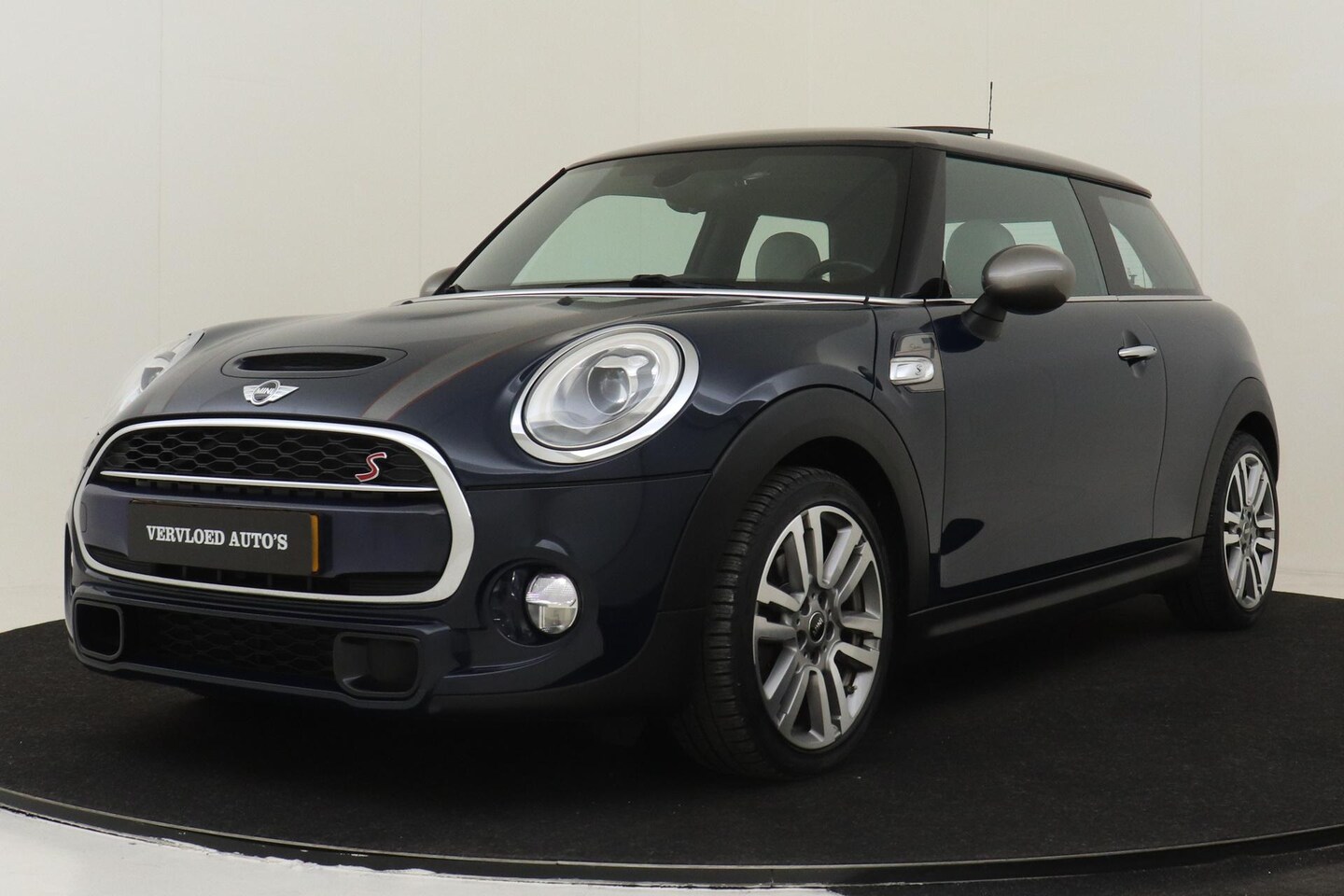 MINI Cooper S - SEVEN CHILI -PANO.DAK|KEYLESS|BUSINESS|VISIBILITY|LEDER|PDC|CONNECTED|MELTING.SILV|ALL-SEA - AutoWereld.nl