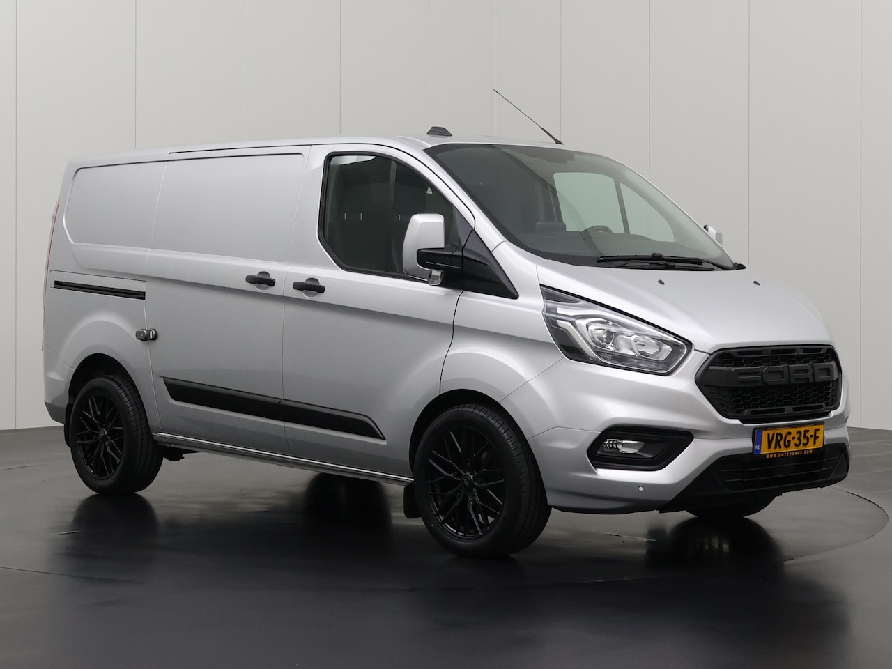 Ford Transit Custom - 2.0TDCI 130PK Automaat Raptor Sport | Navigatie | Multimedia | Airco | Cruise | 3-Zits - AutoWereld.nl