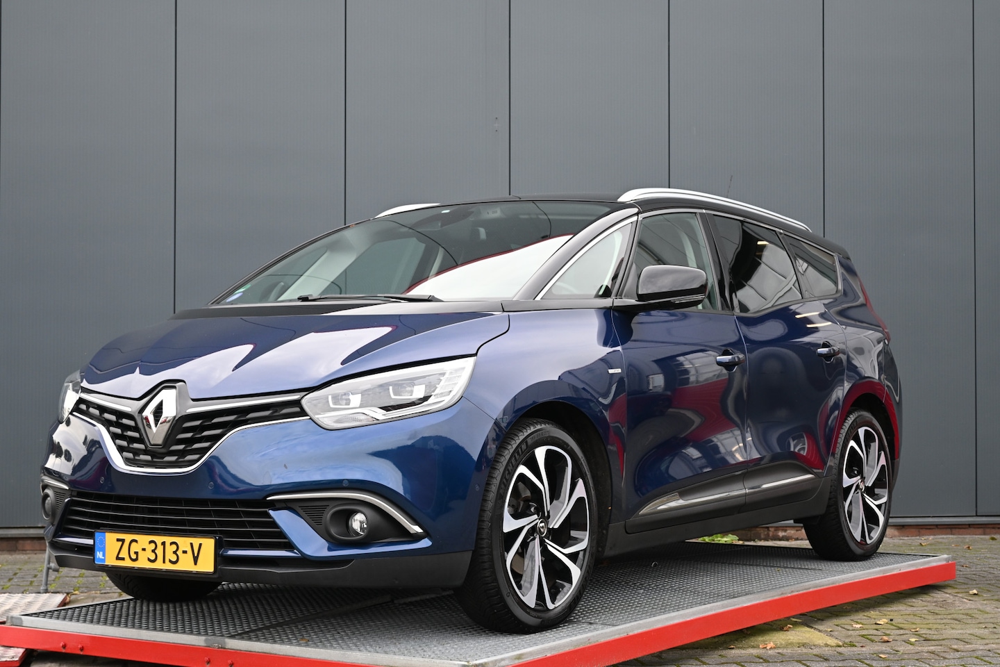 Renault Grand Scénic - 1.3 TCe Bose 7p. trekhaak - AutoWereld.nl