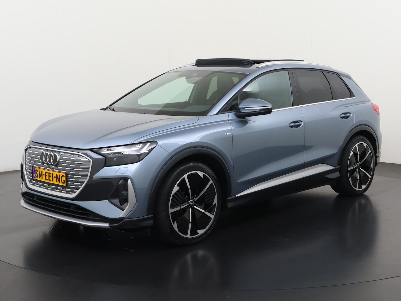 Audi Q4 e-tron - 40 S-Line 77 kWh | All-in 693,- Private Lease | Direct uit voorraad - AutoWereld.nl