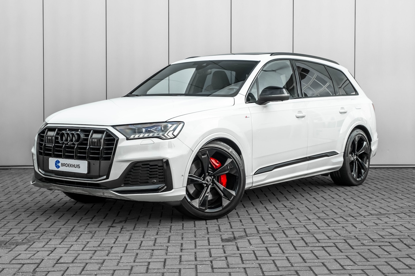 Audi Q7 - 60 TFSI e quattro Competition 456PK AUTO | 360gr Camera | Trekhaak uitklapbaar | Elecktr g - AutoWereld.nl
