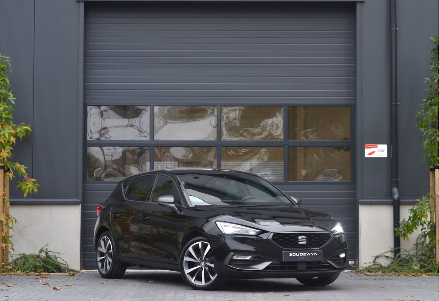SEAT Leon Sportstourer - 1.4 TSI eHybrid PHEV FR Business Intense Carplay | Cruise Control | Stoelverwarming - AutoWereld.nl