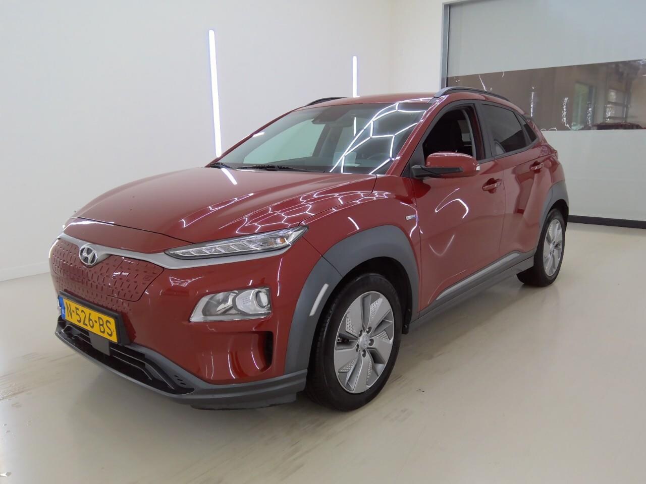 Hyundai Kona Electric - EV FASHION 64 kWh (99% SOH) I 3-FASE LADEN I P-CAMERA I CLIMATE CONTROL I APPLE CARPLAY - AutoWereld.nl
