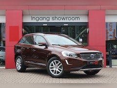 Volvo XC60 - 2.4 D5 AWD Polar+ | Panoramadak | Leder | Camera | Trekhaak |