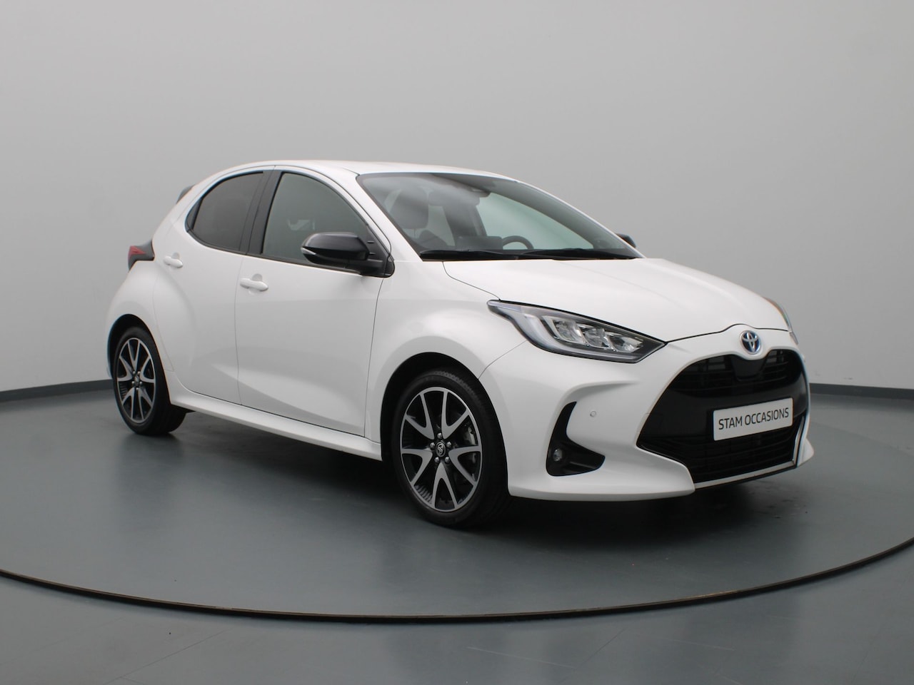 Toyota Yaris - 115pk Hybrid Executive JBL | Head-Up - AutoWereld.nl