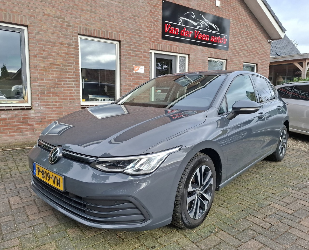 Volkswagen Golf - 1.5 TSI. Zeer netjes en luxe o.a. adap.cruise, carplay, stoel- & stuurverw, navi, LED, etc - AutoWereld.nl