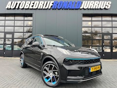 Lynk & Co 01 - 1.5 MY24 NL.Auto/Zwarte Hemel/360Camera/Panoramadak/Hybrid/Carplay/1Ste Eigenaar/Dealer on