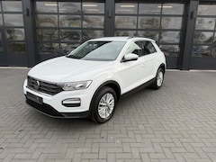 Volkswagen T-Roc - 1.0 TSI | Navi | Apple CarPlay | Lane Assist | Parkeersensoren