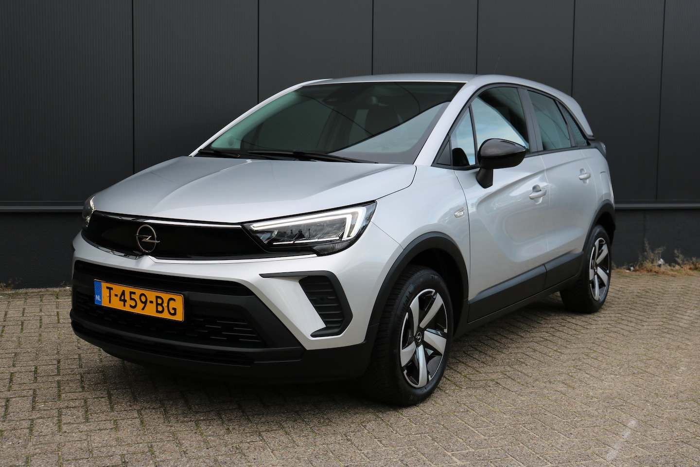 Opel Crossland - 1.2 Turbo Level 2 | Navi | Camera | Cruise control | DAB | Apple carplay | Airco | PDC | - AutoWereld.nl