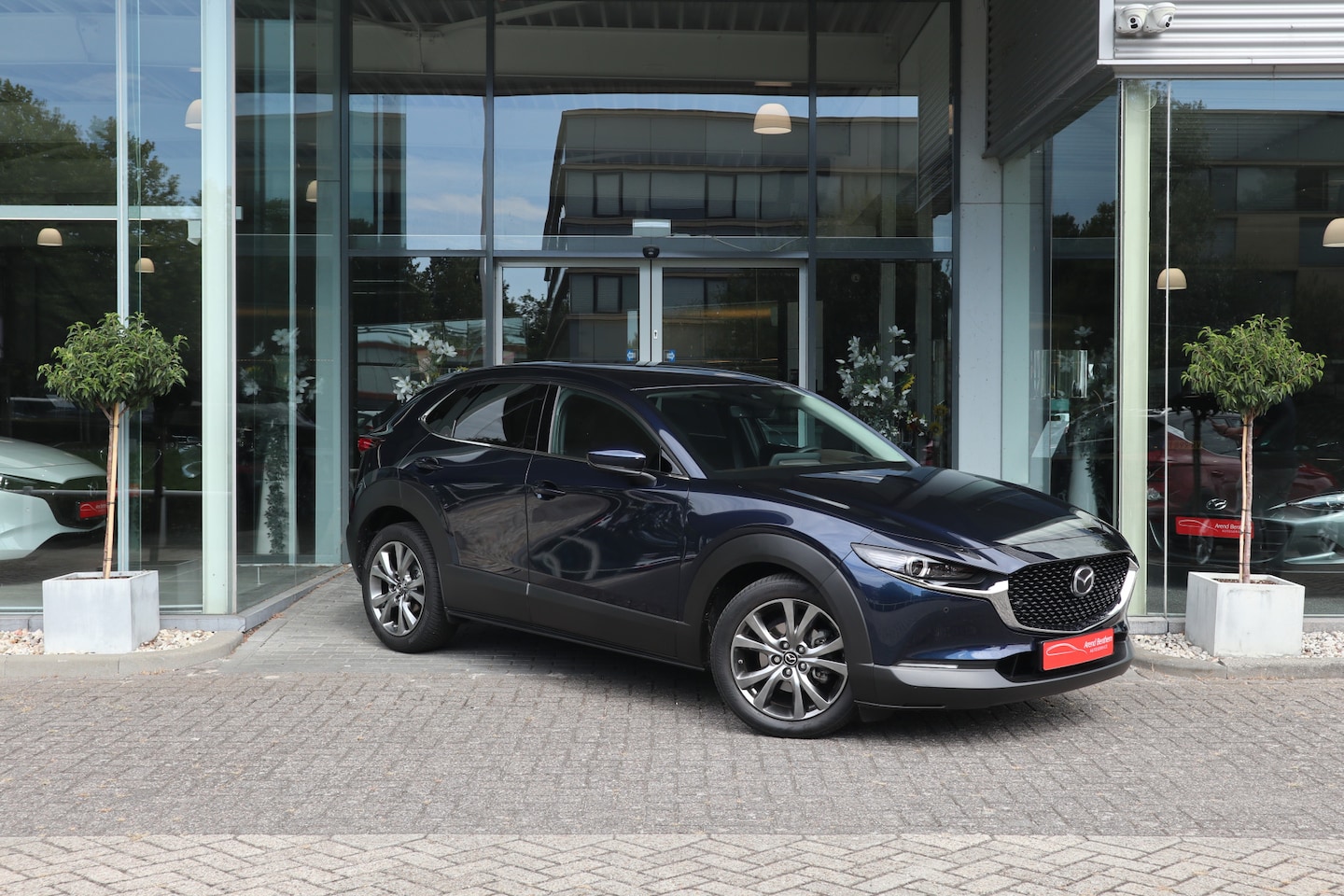 Mazda CX-30 - 2.0 e-SkyActiv-X M Hybrid Luxury Leer / 360 Camera / Head-Up / Clima / Cruise / Audio - AutoWereld.nl