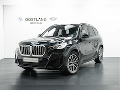 BMW X1 - xDrive25e M Sport Automaat / Trekhaak / Sportstoelen / Stoelverwarming / Achteruitrijcamer