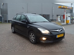 Hyundai i30 CW - 1.4i i-Drive Cool bj12 airco elec pak