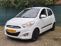 Hyundai i10 - 1.2 Plus 5-deurs *NIEUWE APK